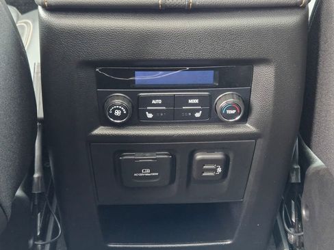 Used 2021 Chevrolet Traverse Premier w/ Redline Edition image 28