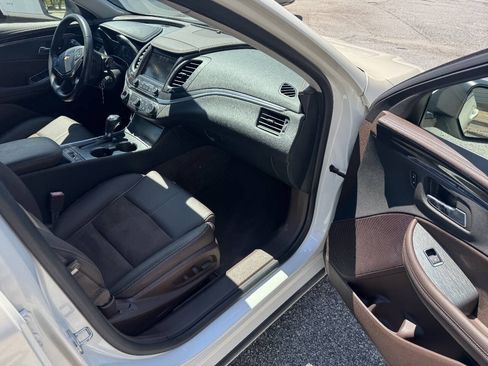 Used 2014 Chevrolet Impala LT w/ Premium Seating Package FWD image 16