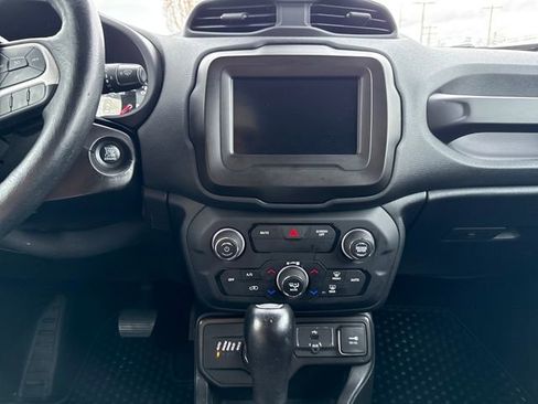 Used 2020 Jeep Renegade Trailhawk w/ Cold Weather Group image 28