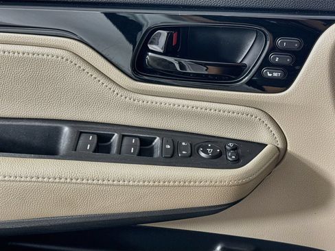 Used 2022 Honda Odyssey Elite image 14