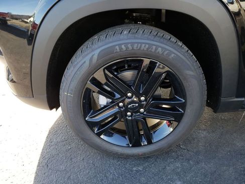 New 2026 Chevrolet Trax ACTIV w/ Sunroof Package image 24