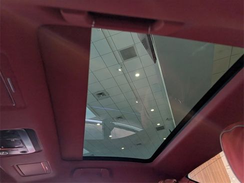 Used 2023 Bentley Flying Spur Azure image 11