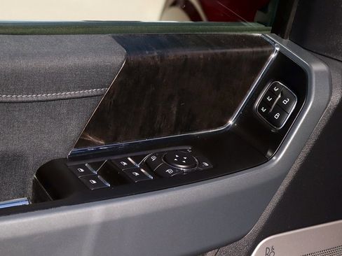 Used 2022 Ford F150 Lariat image 13