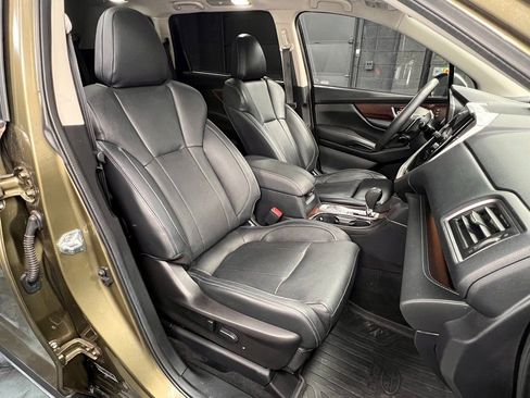 Used 2023 Subaru Ascent Touring image 4