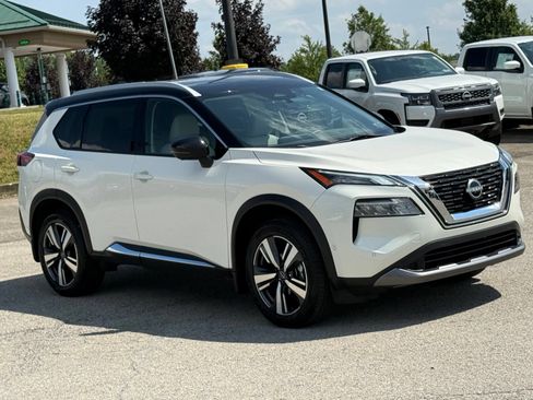 Used 2023 Nissan Rogue SL w/ SL Premium Package AWD/4WD image 16