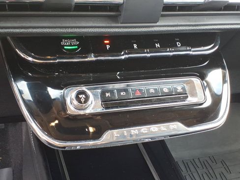 Certified 2025 Lincoln Corsair AWD w/ Equipment Group 101A image 19