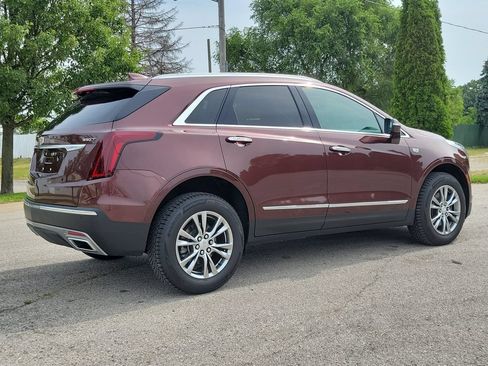 Certified 2022 Cadillac XT5 Premium Luxury w/ LPO, Floor Liner Package FWD image 4