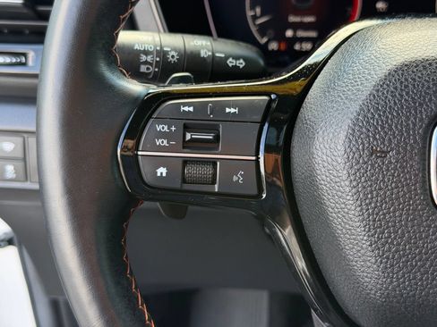 Used 2023 Honda Pilot TrailSport image 19