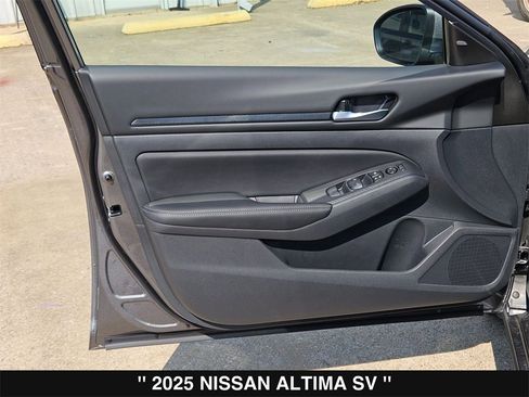New 2025 Nissan Altima 2.5 SV image 14