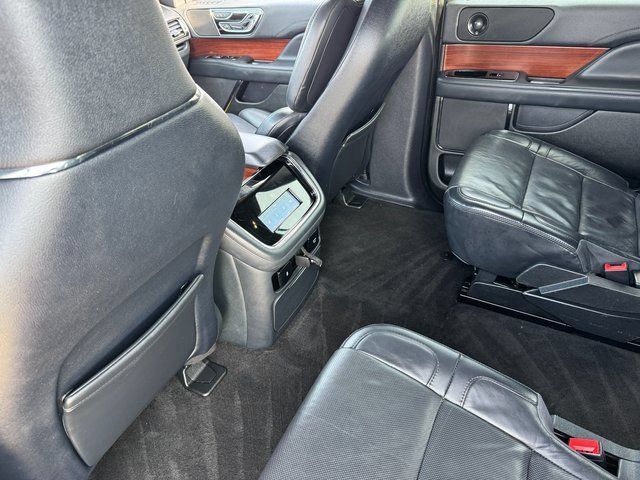 Used 2022 Lincoln Navigator L Reserve AWD/4WD image 17