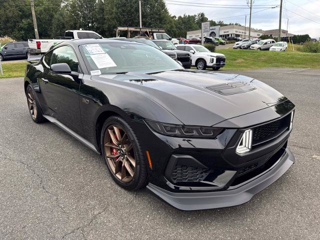 Certified 2025 Ford Mustang GT Premium RWD image 2