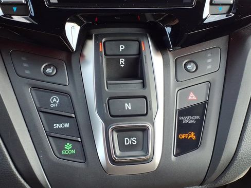 Used 2025 Honda Odyssey Sport-L image 23