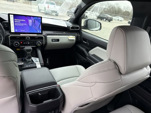 New 2026 Toyota Tacoma Limited AWD/4WD image 22