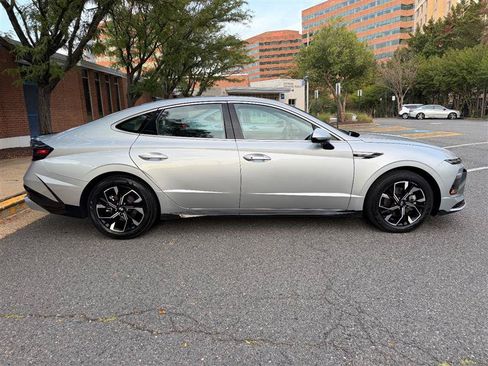 Used 2025 Hyundai Sonata SEL FWD image 7