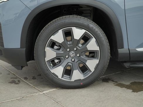 New 2026 Honda Pilot Touring image 12