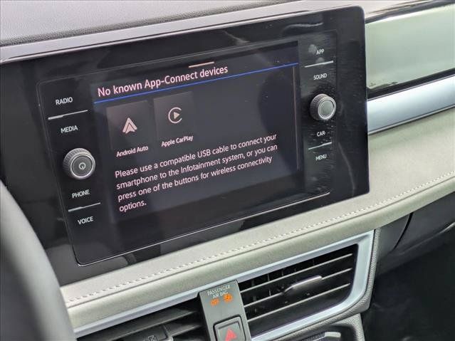 New 2026 Volkswagen Taos SE AWD/4WD image 13