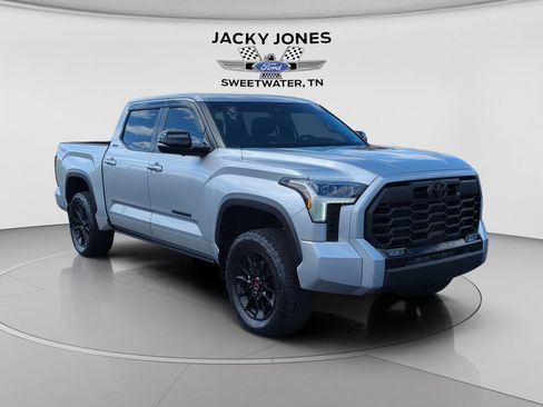 Used 2025 Toyota Tundra Limited w/ TRD Off-Road Package image 7
