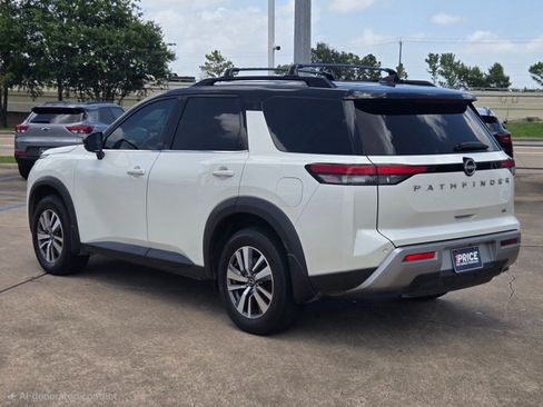 Used 2022 Nissan Pathfinder SL FWD image 7