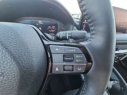 Used 2025 Honda Accord Touring image 11
