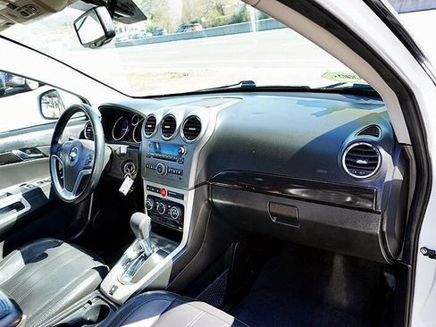 Used 2013 Chevrolet Captiva Sport LTZ image 11