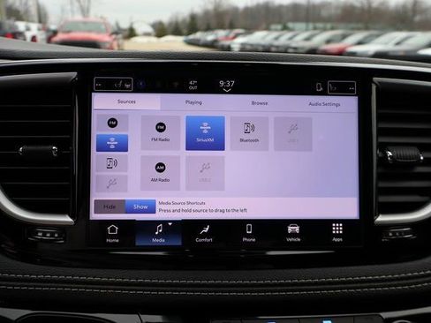 New 2026 Chrysler Pacifica Select FWD image 18