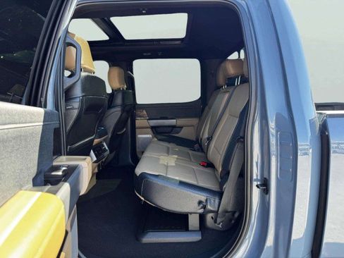 Used 2023 Ford F250 Lariat w/ Lariat Ultimate Package image 35