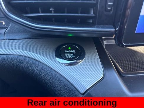 Used 2020 Ford Explorer XLT w/ Equipment Group 202A image 20