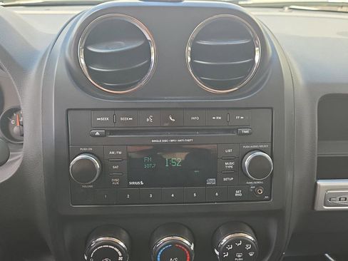 Used 2016 Jeep Compass Sport w/ Power Value Group FWD image 11