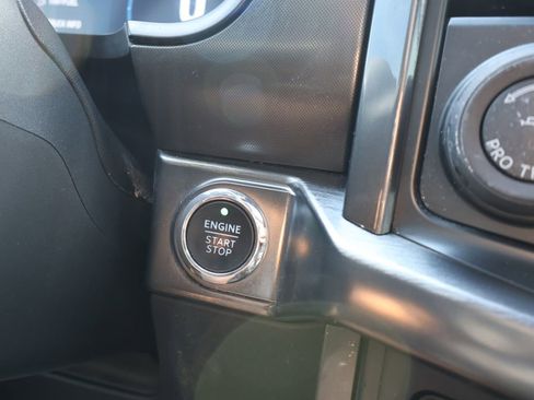 Used 2022 Ford F150 Lariat w/ Equipment Group 502A High AWD/4WD image 21