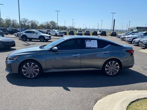 Used 2023 Nissan Altima 2.5 SL FWD image 3
