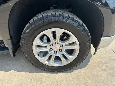 Certified 2022 Chevrolet Silverado 1500 LTZ w/ LTZ Premium Package AWD/4WD image 36