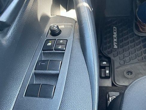 Used 2023 Toyota Corolla LE FWD image 16