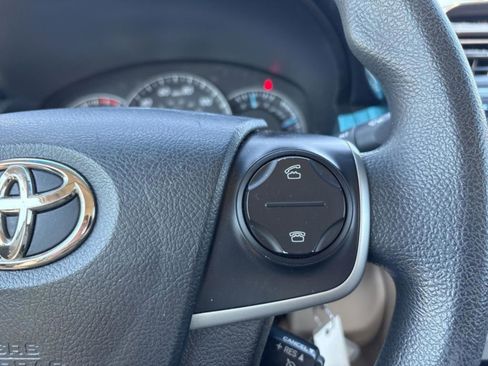 Used 2012 Toyota Camry LE image 15