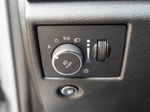 Used 2021 Jeep Grand Cherokee Laredo X AWD/4WD image 17
