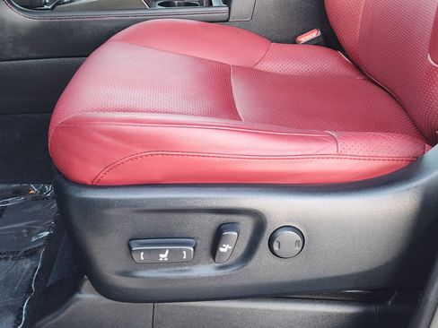 Used 2023 Lexus GX 460 Luxury image 32