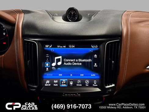Used 2019 Maserati Levante GranLusso AWD/4WD image 35
