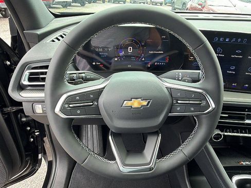 New 2026 Chevrolet Traverse LT FWD image 24
