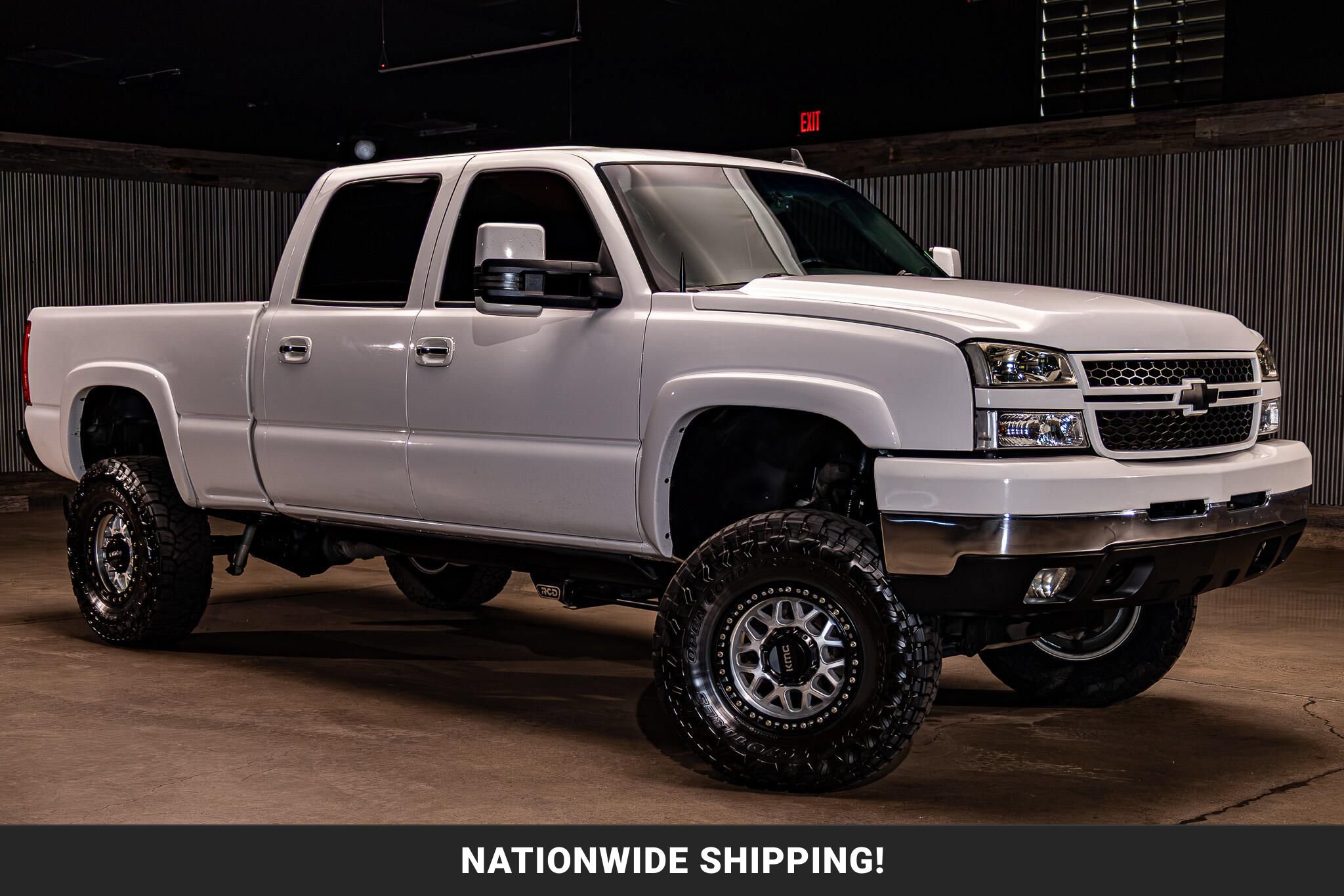 Used 2006 Chevrolet Silverado 2500 LT w/ Heavy-Duty Power Package AWD/4WD image 1