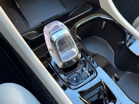 New 2026 Volvo XC40 B5 Plus w/ Protection Package Premier image 24