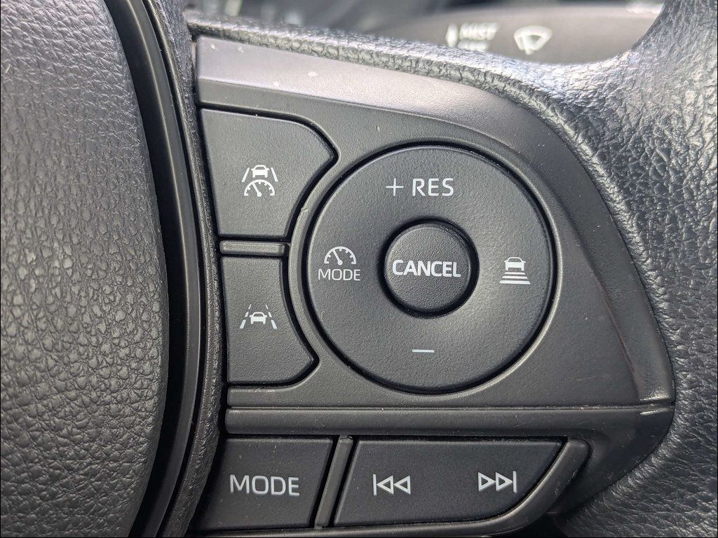 Used 2023 Toyota Corolla LE FWD image 25