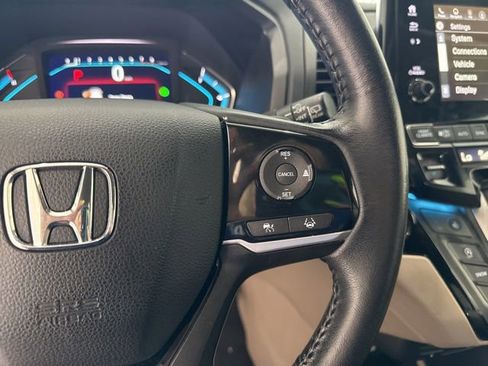 Certified 2021 Honda Odyssey Touring image 12