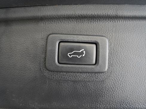 Used 2019 Subaru Outback 2.5i Premium AWD/4WD image 38
