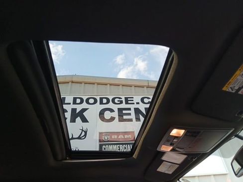 Used 2017 Toyota Tacoma TRD Sport image 24