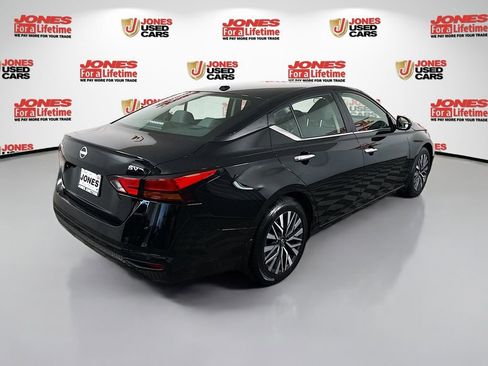 Certified 2024 Nissan Altima 2.5 SV FWD image 15