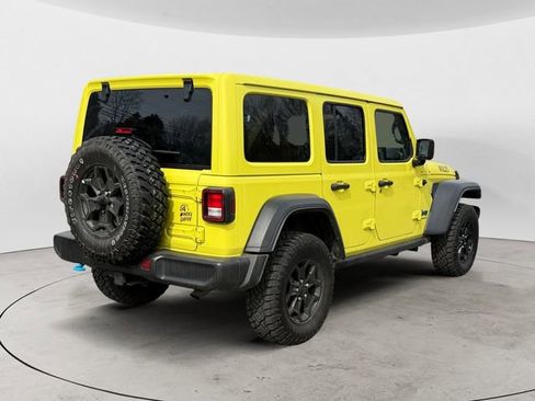 Used 2023 Jeep Wrangler Unlimited w/ Cold Weather Group AWD/4WD image 5