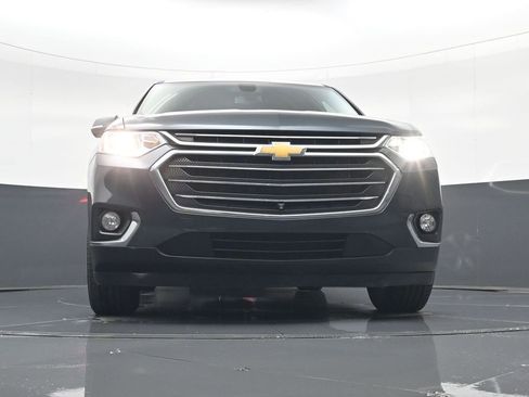 Used 2020 Chevrolet Traverse LT w/ LT Premium Package image 19