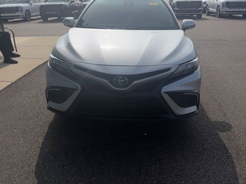 Used 2023 Toyota Camry SE w/ Convenience Package image 2