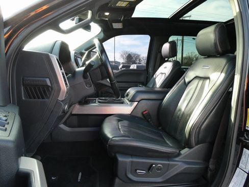 Used 2022 Ford F350 Platinum image 23