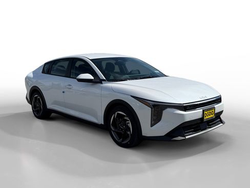 New 2026 Kia K4 EX image 7