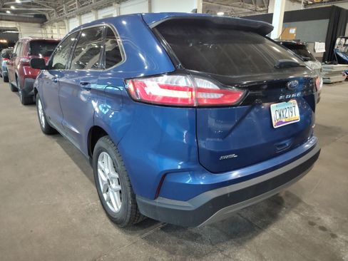 Used 2024 Ford Edge SEL AWD/4WD image 2